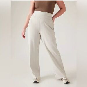 NW5 Athleta Seasoft Straight Abalone Gray Pant Size 3X